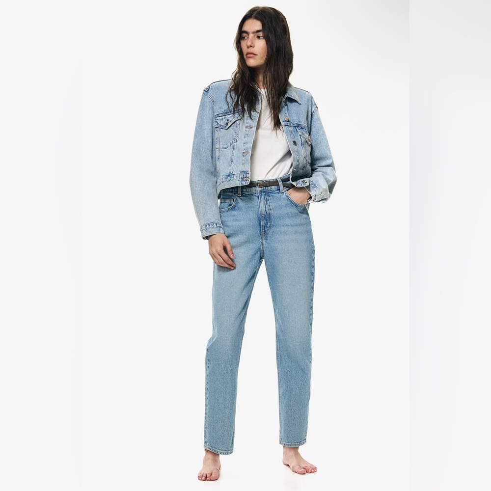 H&M Classic Blue Denim Jeans Straight Leg Light wash Light Tapered High Wasted